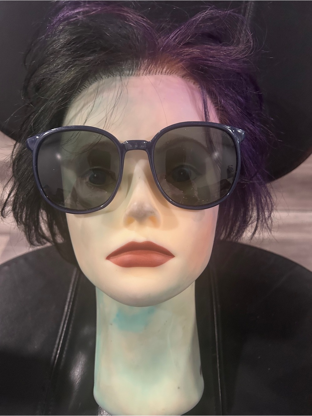 Round Gradient Lens Sunglasses in Deep Navy